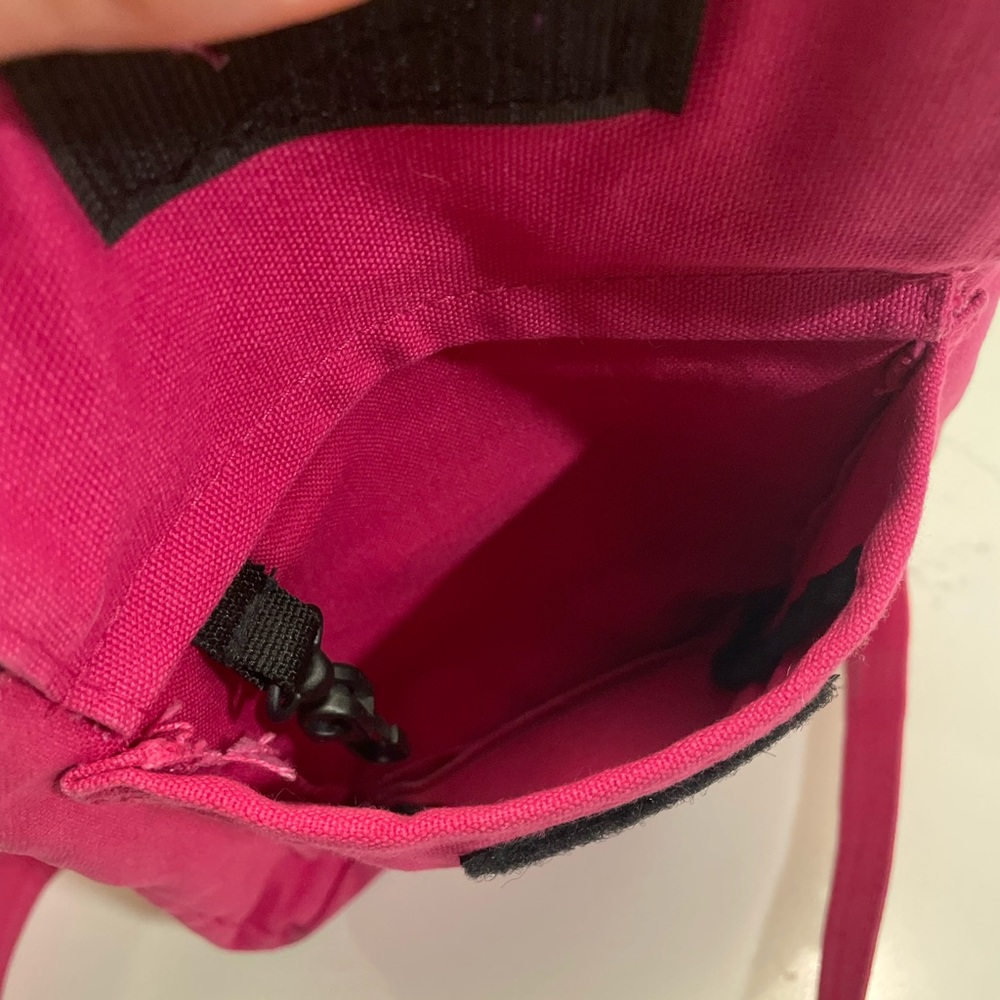 KAVU Keeper Cross Body Cotton Canvas Bag in Weathered Pink - Picture 9 of 11